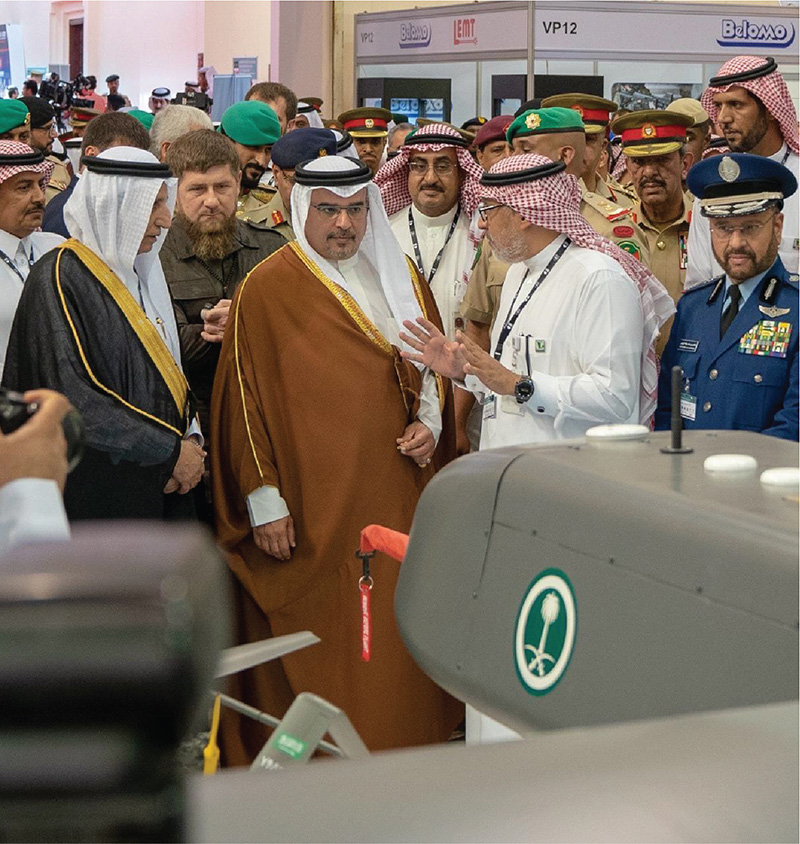 ولي عهد البحرين في زيارة لجناح المركز خلال إفتتاح معرض ومؤتمر البحرين الدولي للدفاع BIDEC 2019